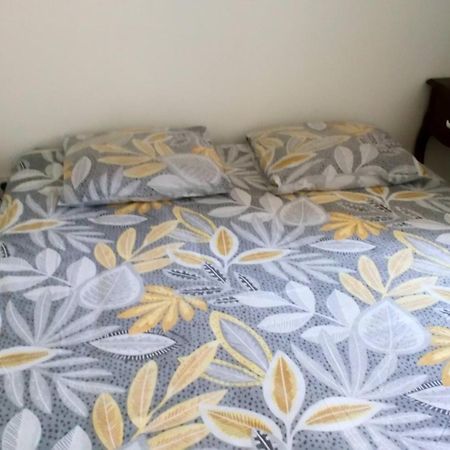 La Pompelle Appartement Pichanges Buitenkant foto